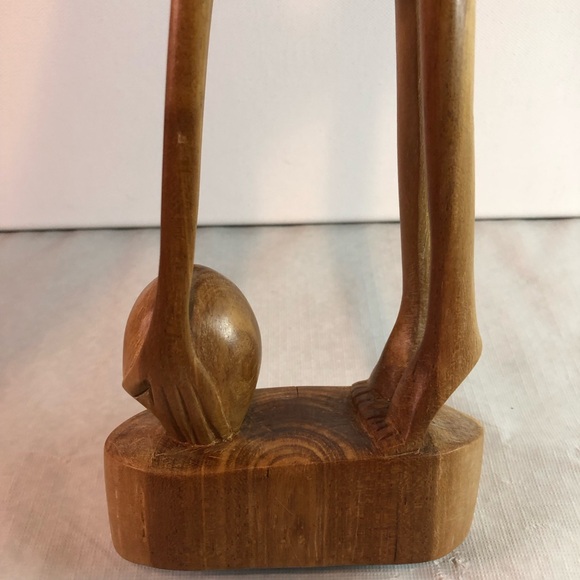 14 Inch Wood Carving Acrobat Man Stretching Holding A Ball - Picture 13 of 15